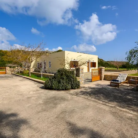 Hermes' Getaway Casa de Férias Plimmiri